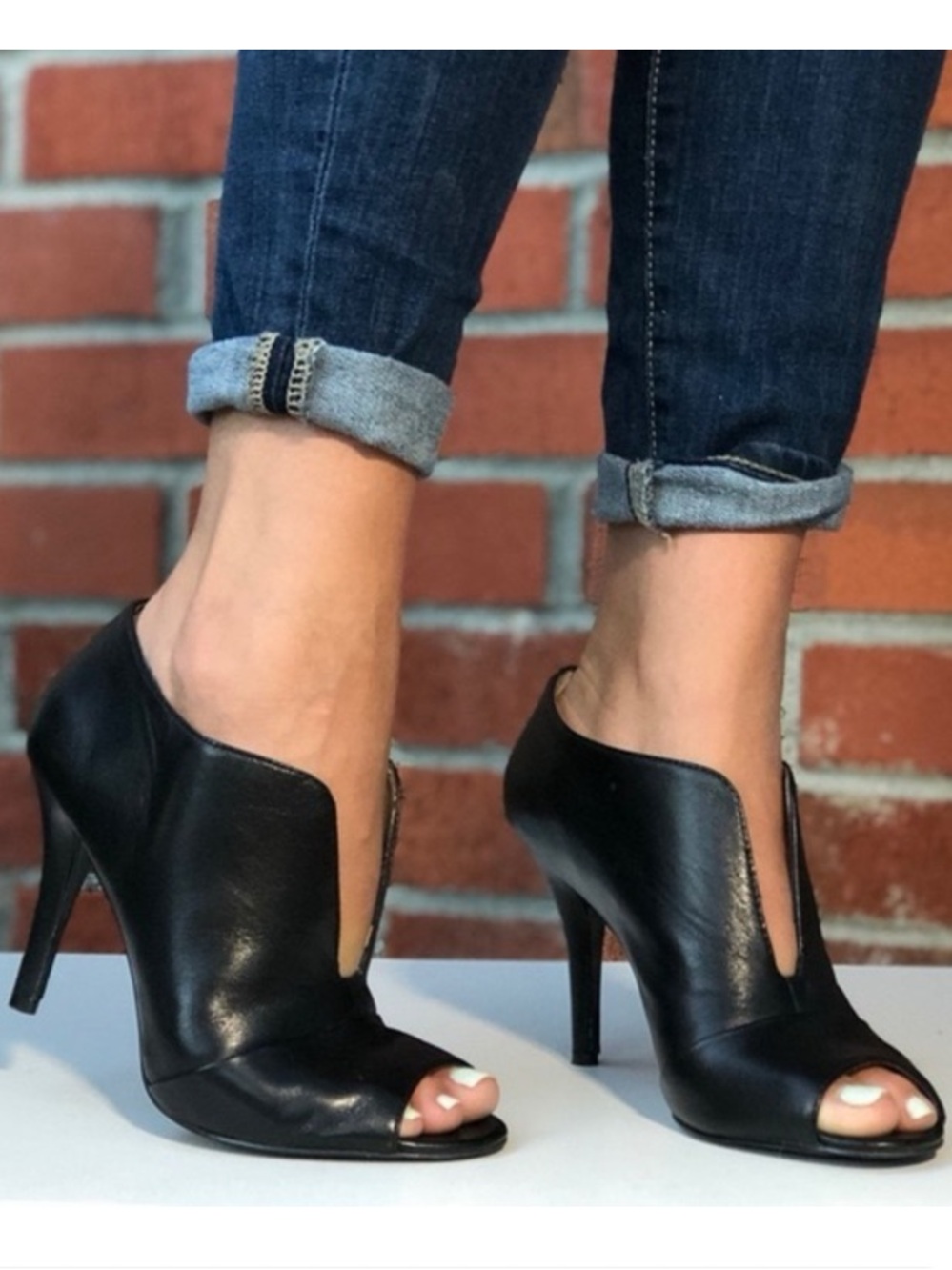 Nine West Artissa Black Leather Peep Toe Heels Booties 8.5